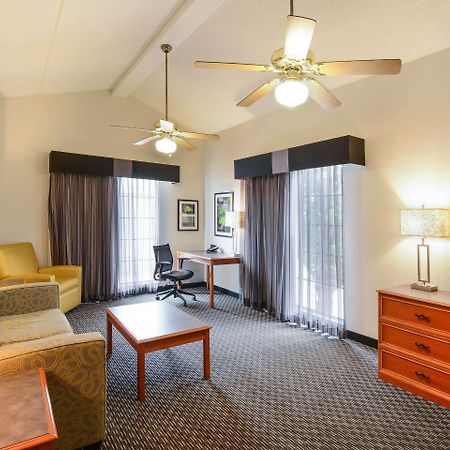 Quality Inn & Suites North Charleston - Ashley Phosphate Zewnętrze zdjęcie