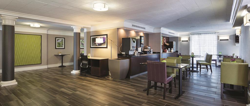 Quality Inn & Suites North Charleston - Ashley Phosphate Zewnętrze zdjęcie